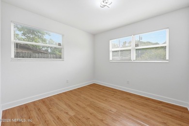 Completely renovated and move-in ready! This beautiful 4-bedroom - photo 27
