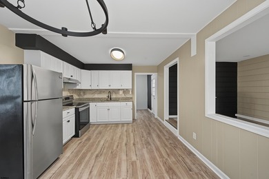 Welcome to this beautifully updated 3-bedroom, 2-bathroom ranch - photo 27
