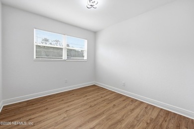 Completely renovated and move-in ready! This beautiful 4-bedroom - photo 30
