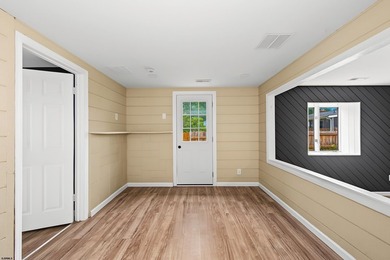 Welcome to this beautifully updated 3-bedroom, 2-bathroom ranch - photo 31