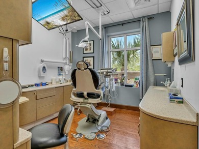 ATTENTION INVESTORS 6.4% CAP RATE on this 2 story CLASS A, FULLY - photo 45