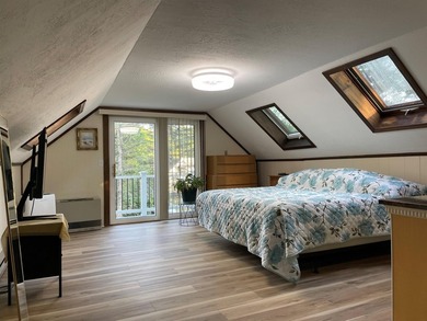 This Lake Winnipesaukee Access Home is waiting for you! The - photo 32