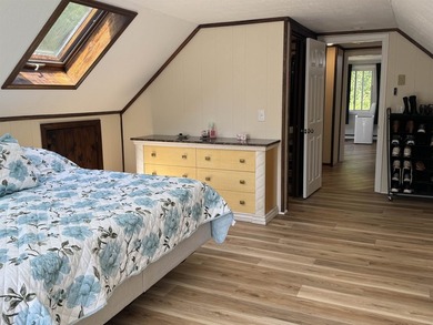 This Lake Winnipesaukee Access Home is waiting for you! The - photo 34