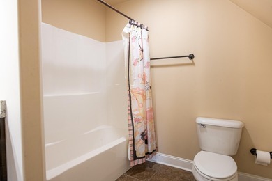Home is currently under contingent contract with 48 hour first - photo 39