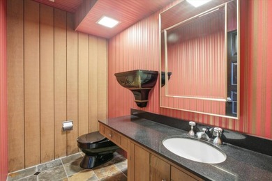 Set above prestigious Dry Creek Road, this legacy estate has - photo 42