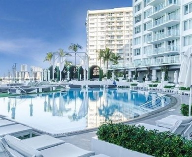 BEST ONE BEDROOM CONDO WITH LARGE BALCONY AND DIRECT BAY-