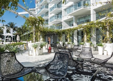 BEST ONE BEDROOM CONDO WITH LARGE BALCONY AND DIRECT BAY-