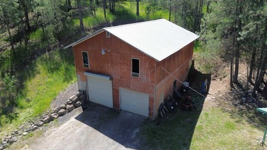 Private 1.4 +/- acre wooded parcel is located on the outskirts - photo 7