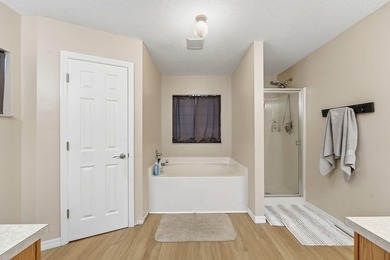Don't miss this well-maintained 3-bedroom, 2-bath, 2-car garage - photo 21