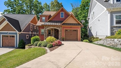 Charming and Spacious, 3 Bed/3 Bath Craftsman Home in Beautiful - photo 2