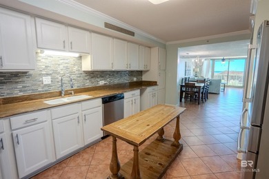 Experience the best of Gulf Coast living in this beautifully - photo 3