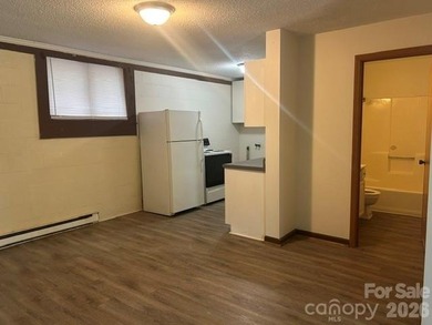 Enjoy lake living in this 2 bed, 2 bath home on beautiful High - photo 3