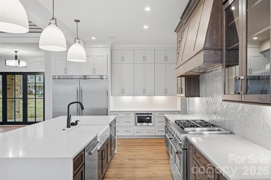 Beautiful Custom Waterfront Home - No HOA! Exceptional custom - photo 12