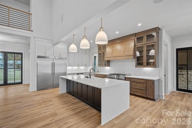 Beautiful Custom Waterfront Home - No HOA! Exceptional custom - photo 13