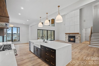 Beautiful Custom Waterfront Home - No HOA! Exceptional custom - photo 14