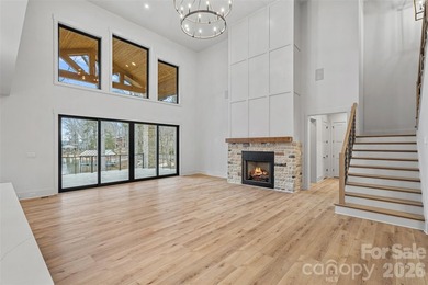 Beautiful Custom Waterfront Home - No HOA! Exceptional custom - photo 18