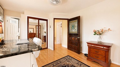 Located just a short walk to Cape May's beautiful beaches and - photo 25