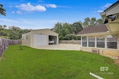 Gorgeous Coastal Home with exceptional craftsmanship and - photo 26