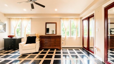 Located just a short walk to Cape May's beautiful beaches and - photo 33