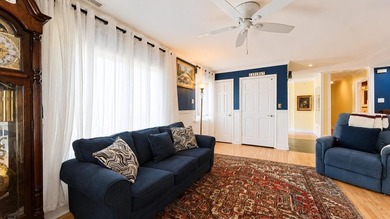Located just a short walk to Cape May's beautiful beaches and - photo 36