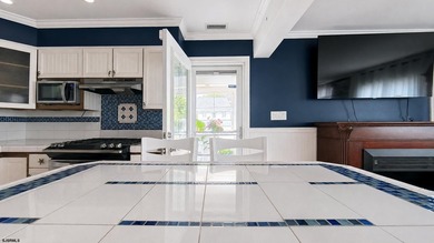 Located just a short walk to Cape May's beautiful beaches and - photo 42