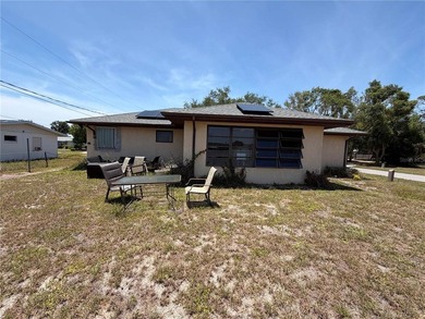 Short Sale. Third Party Approval Required This 2-bedroom, 2-bath - photo 8