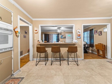 Nestled in a convenient Hot Springs location, this 3-bedroom, 1 - photo 12