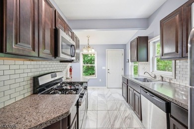 Charming House in Desirable Upper Greenwood Lake Community - photo 12