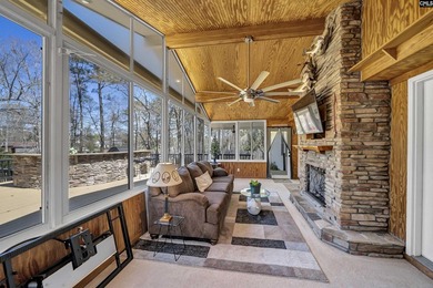 Welcome to your dream waterfront retreat on Lake Murray! Located - photo 14