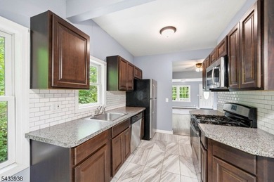 Charming House in Desirable Upper Greenwood Lake Community - photo 14
