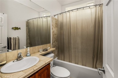 Two Detached Homes - Up to 10 Parking Spaces - Near the Beach - photo 15