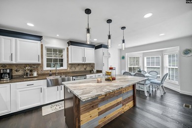 Welcome to your dream waterfront retreat on Lake Murray! Located - photo 16