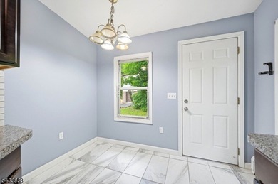 Charming House in Desirable Upper Greenwood Lake Community - photo 16