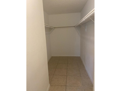 Calling INVESTORS - price to sell ! Bright and spacious 1 - photo 16