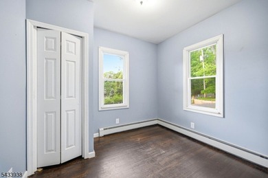Charming House in Desirable Upper Greenwood Lake Community - photo 18