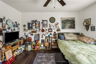 Two Detached Homes - Up to 10 Parking Spaces - Near the Beach - photo 19