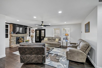 Welcome to your dream waterfront retreat on Lake Murray! Located - photo 26