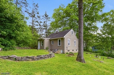Charming House in Desirable Upper Greenwood Lake Community - photo 26