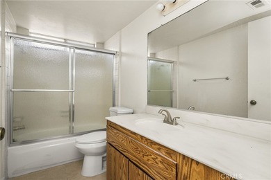 Two Detached Homes - Up to 10 Parking Spaces - Near the Beach - photo 37