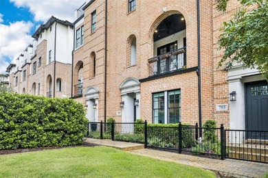 Lake Carolyn Townhome/Townhouse For Sale in Irving Texas