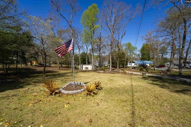Welcome to your dream waterfront retreat on Lake Murray! Located - photo 55