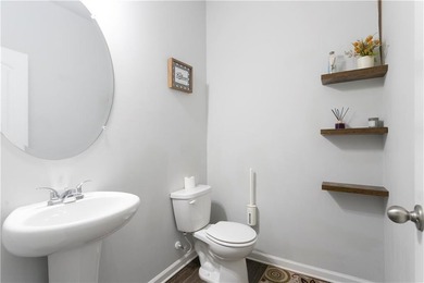 Welcome to this beautifully maintained home in the desirable - photo 7