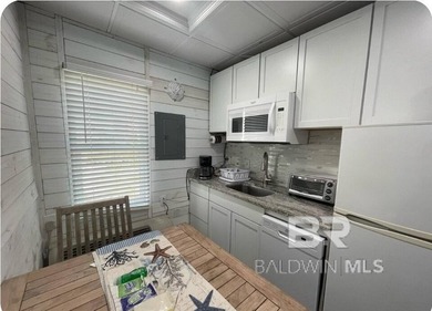 Beautifully remodeled condo in the heart of Gulf Shores at 200 E - photo 6