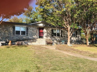 Lake Home For Sale in West Tawakoni, Texas