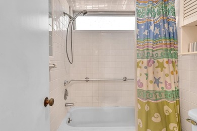 Welcome to this charming one-bedroom, one-bathroom condominium - photo 22