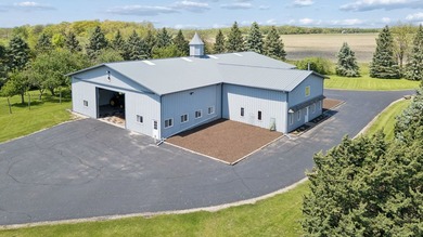 Where 138 acres of northern Illinois farmland meets stone and - photo 4