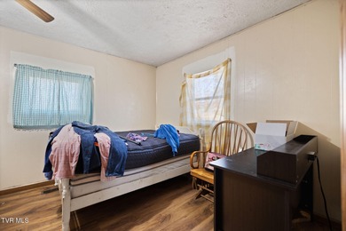 Well-maintained home on just over an acre of private land in the - photo 15