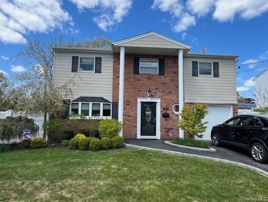PRICE IMPROVEMENT!! Spacious Colonial with a Sunny Southern - photo 1