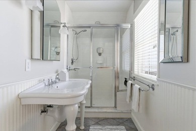 688 Dune Road offers a rare bayfront setting in Westhampton - photo 21