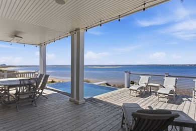 688 Dune Road offers a rare bayfront setting in Westhampton - photo 25
